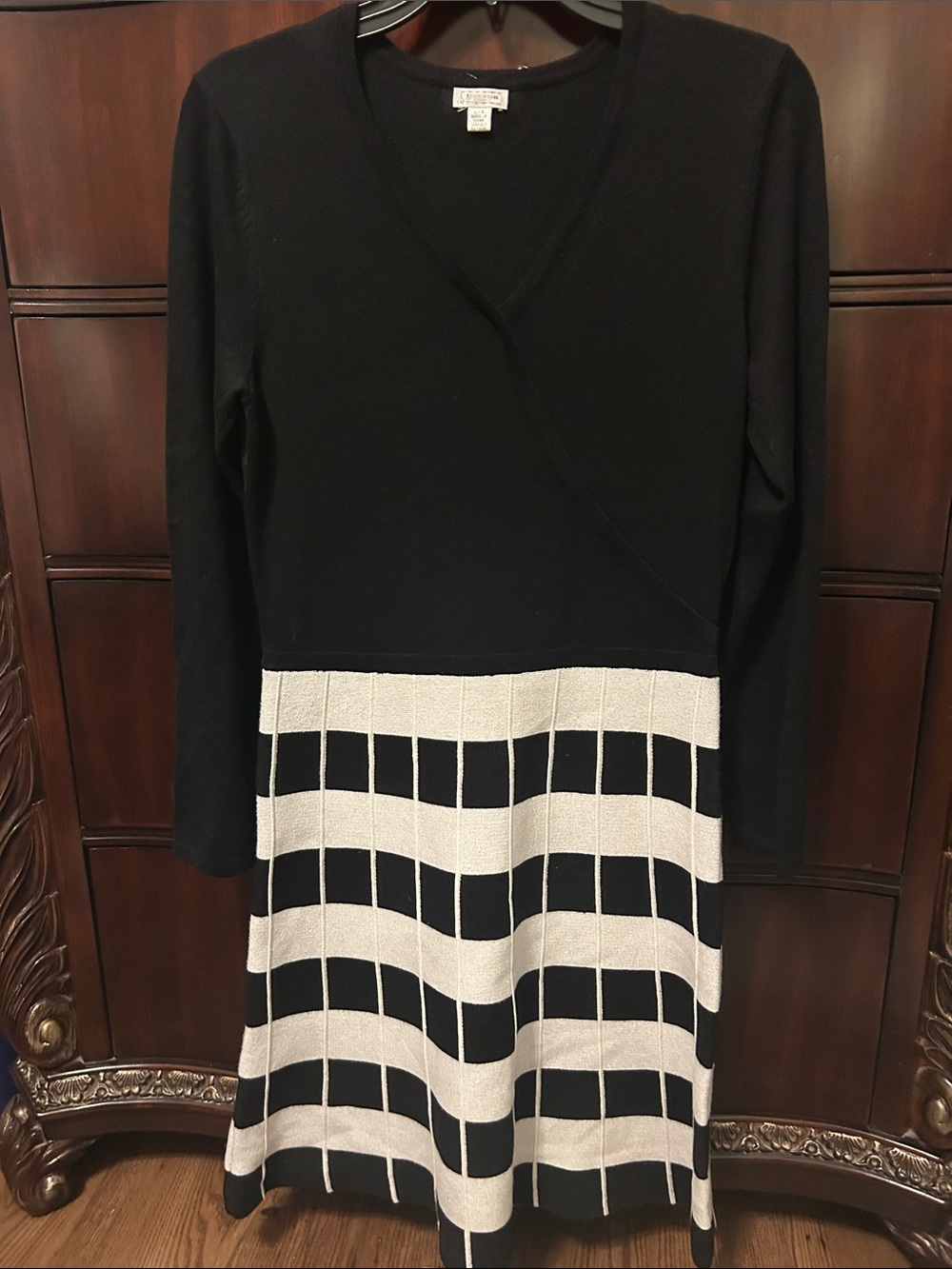 Ann Taylor Black & Cream Striped A-Line Long-Sleeve Dress